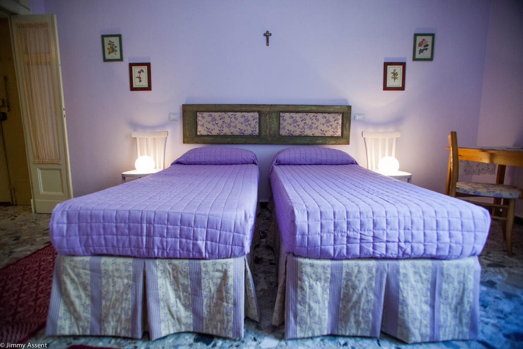 Sassari-In Hotel Cameră foto