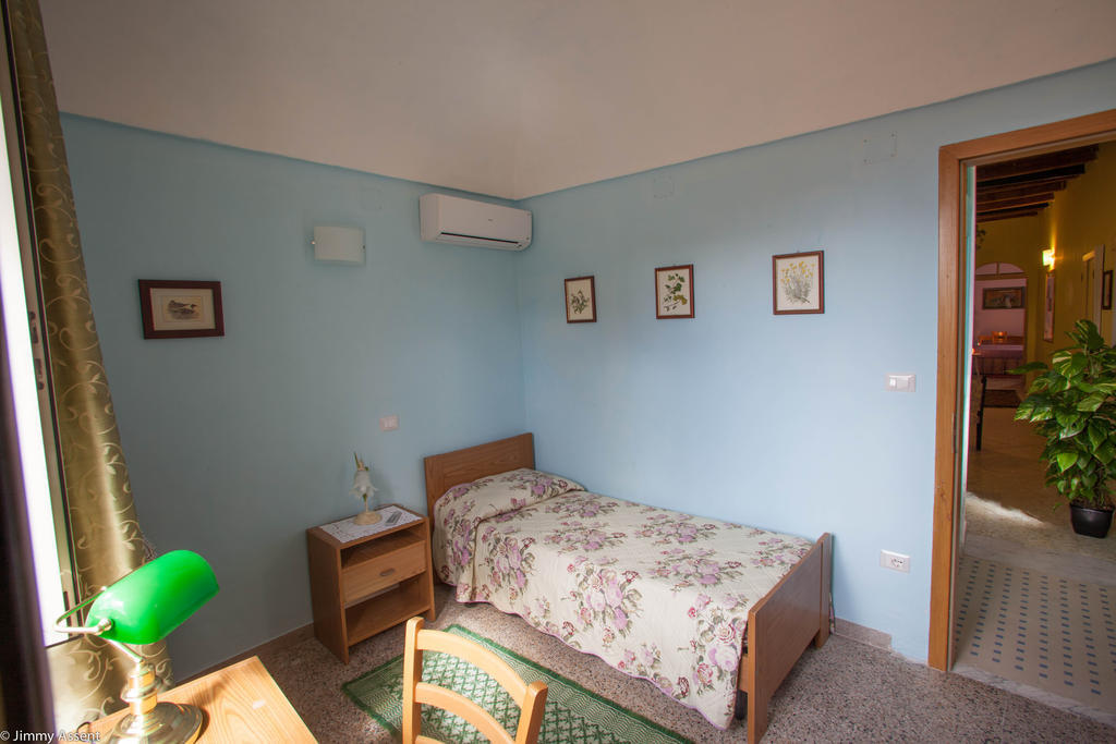 Sassari-In Hotel Cameră foto