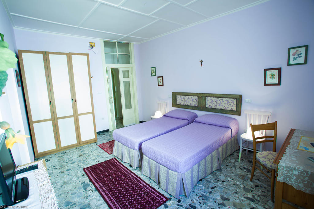 Sassari-In Hotel Cameră foto